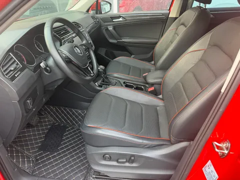 Volkswagen Tiguan L