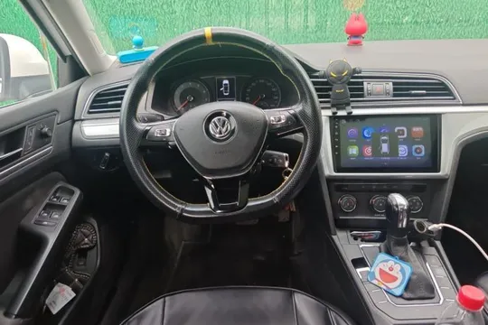 Volkswagen Lamando