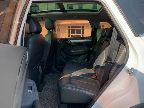 Roewe RX5