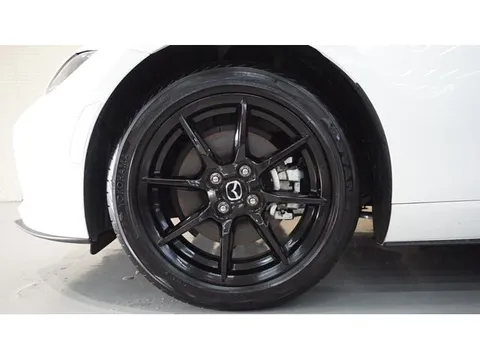 Mazda MX-5 (Roadster)