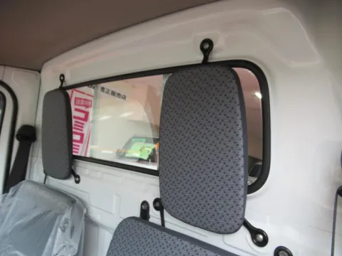Mazda Scrum Truck