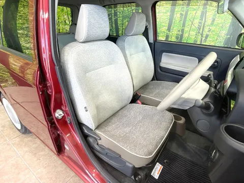 Daihatsu Mira Tocot