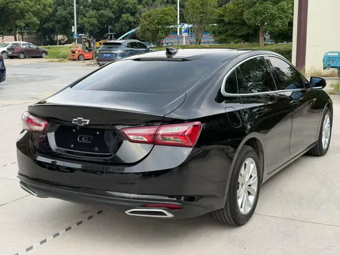 Chevrolet Malibu XL