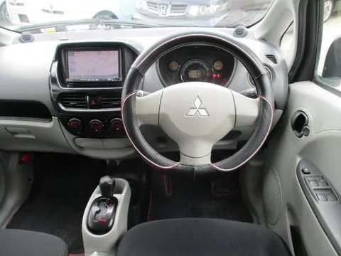 Mitsubishi I