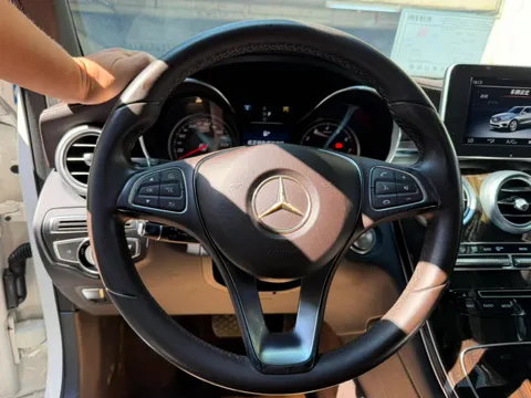 Mercedes-Benz Mercedes-Benz GLC