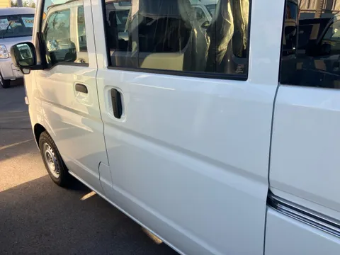 Mitsubishi Minicab Van