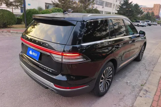 Lincoln Aviator