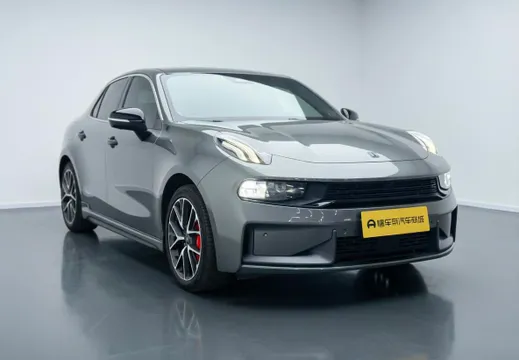 Lynk & Co 03