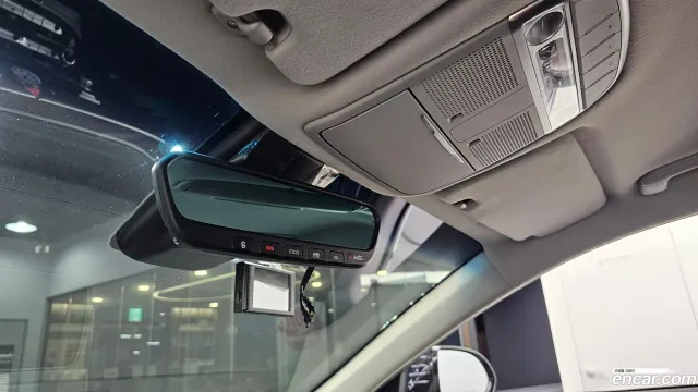 Genesis G90 (EQ900)