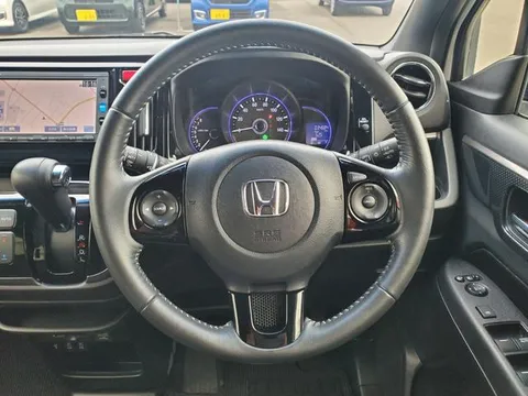 Honda N-WGN Custom