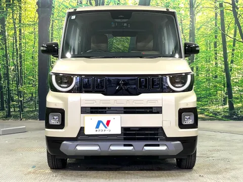 Mitsubishi Delica Mini
