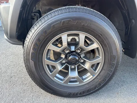 Suzuki Jimny Nomade