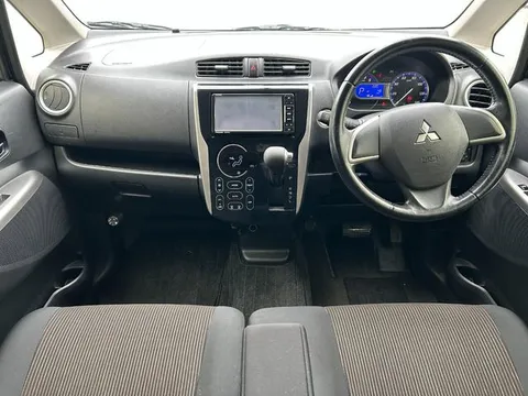 Mitsubishi eK Custom