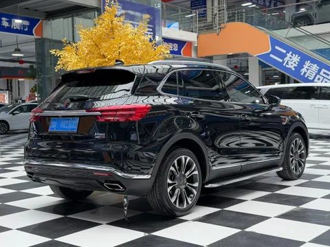 Hongqi HS5