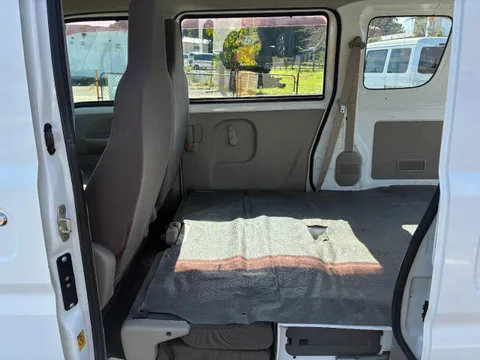 Mitsubishi Minicab Van