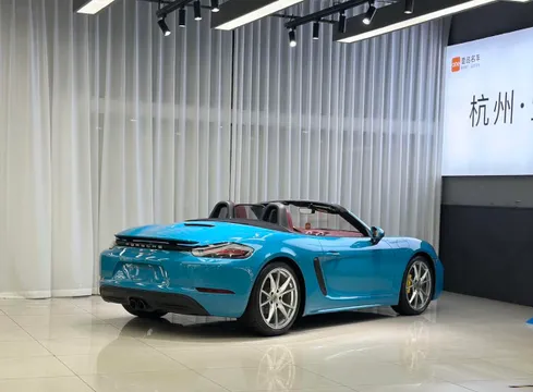 Porsche 718