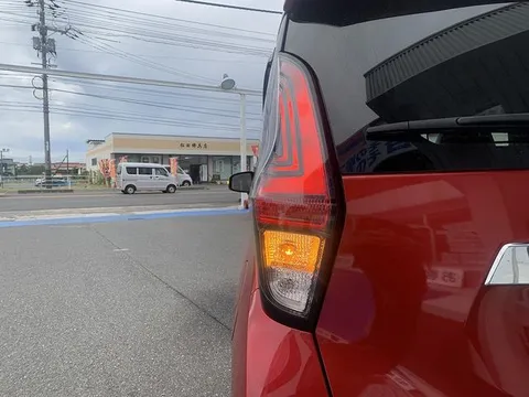 Mitsubishi eK X