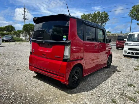 Honda N-BOX Custom