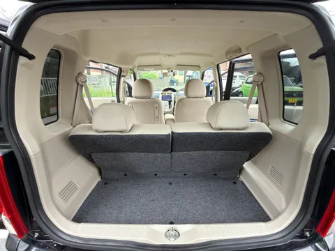 Nissan Otti