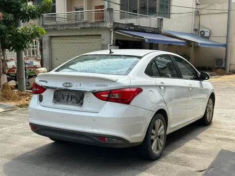 Chery Arrizo 5