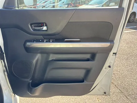 Suzuki Spacia Custom Z