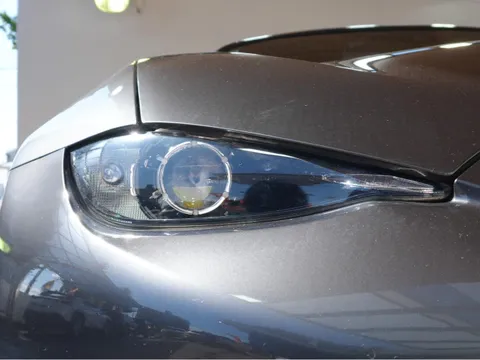 Mazda MX-5 (Roadster)