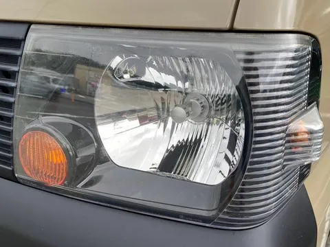Mitsubishi Minicab Van