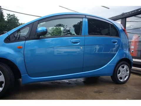 Mitsubishi I