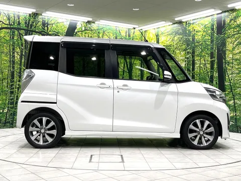 Mitsubishi eK Space Custom