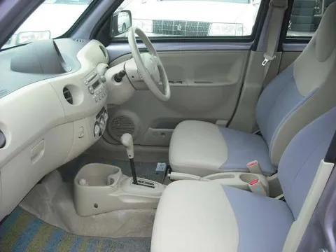 Daihatsu Esse