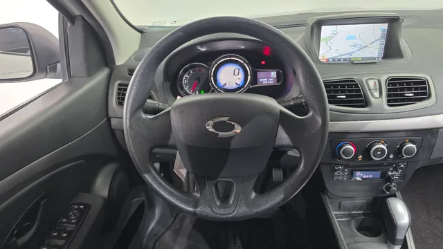 Renault SM3