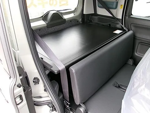 Suzuki Spacia Base