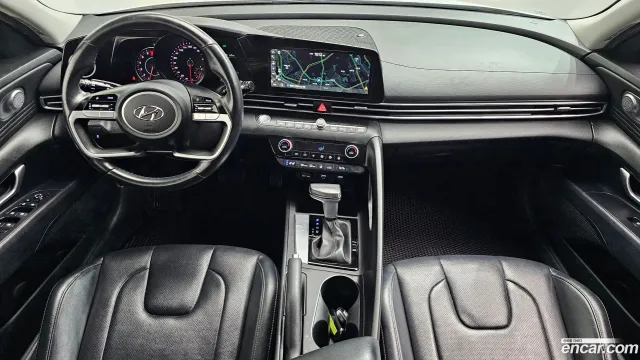 Hyundai Elantra (Avante)