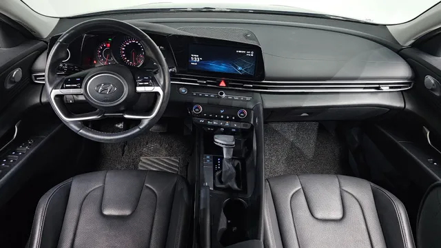 Hyundai Elantra (Avante)