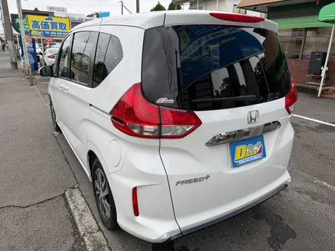 Honda Freed Plus