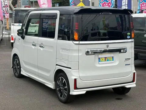Suzuki Spacia Custom