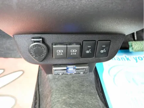 Daihatsu Mira Tocot