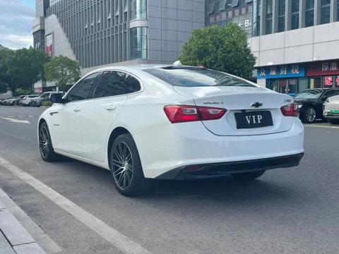 Chevrolet Malibu XL