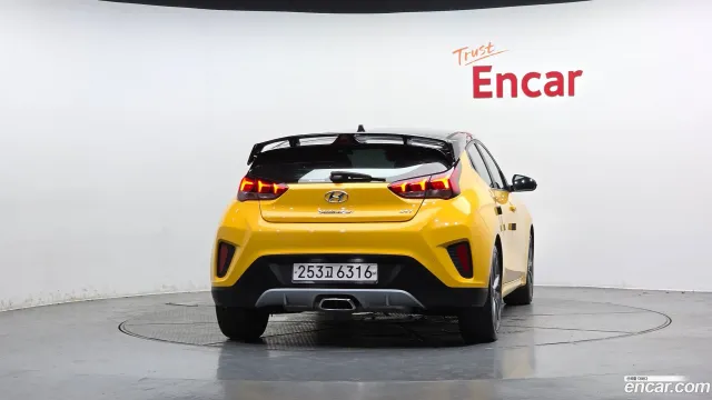 Hyundai Veloster