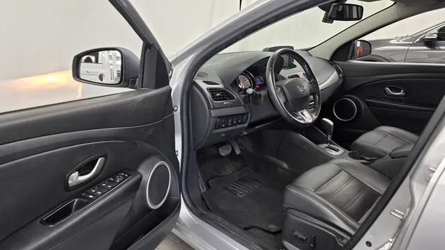 Renault SM3