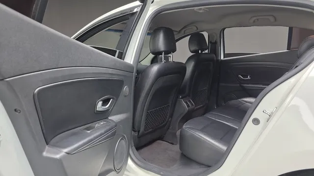 Renault SM3