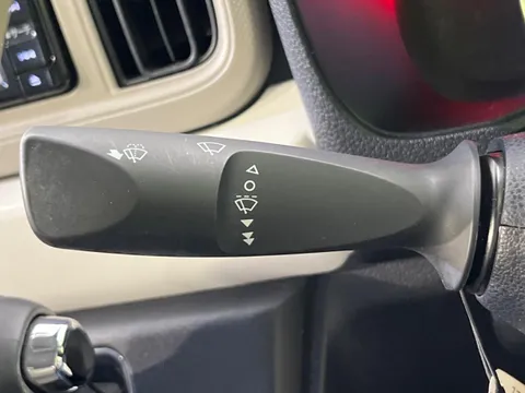 Daihatsu Mira Tocot