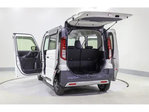 Suzuki Spacia Gear