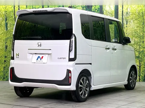 Honda N-BOX Custom