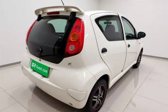 BYD F0