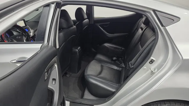 Hyundai Elantra (Avante)
