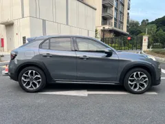 Lynk & Co 02