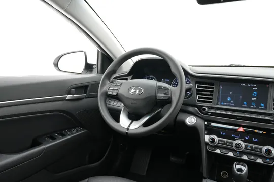 Hyundai Elantra (Avante)