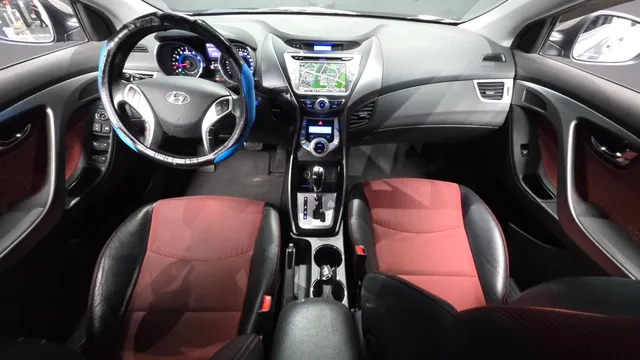 Hyundai Elantra (Avante)