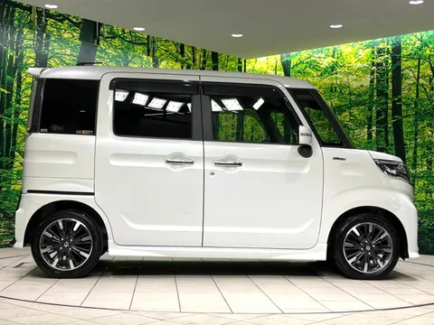 Suzuki Spacia Custom